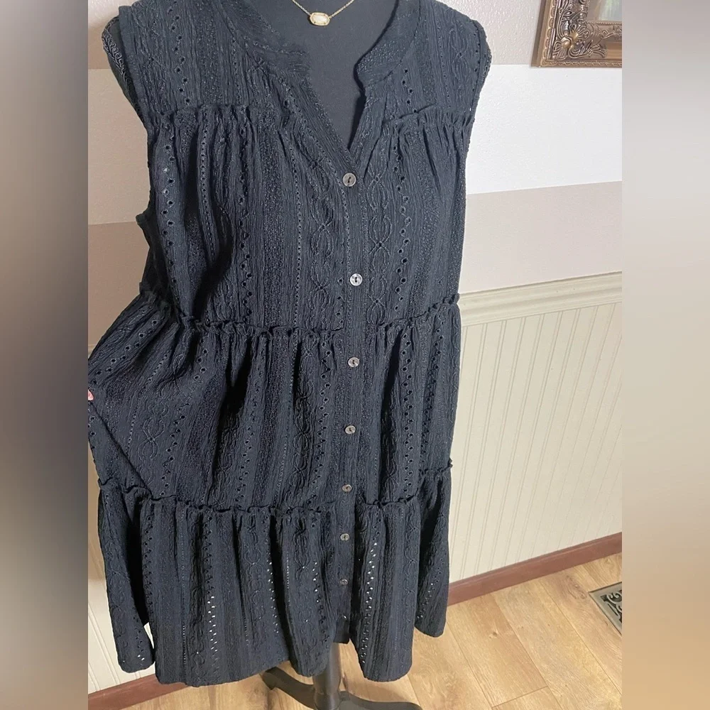 Greige stylish black